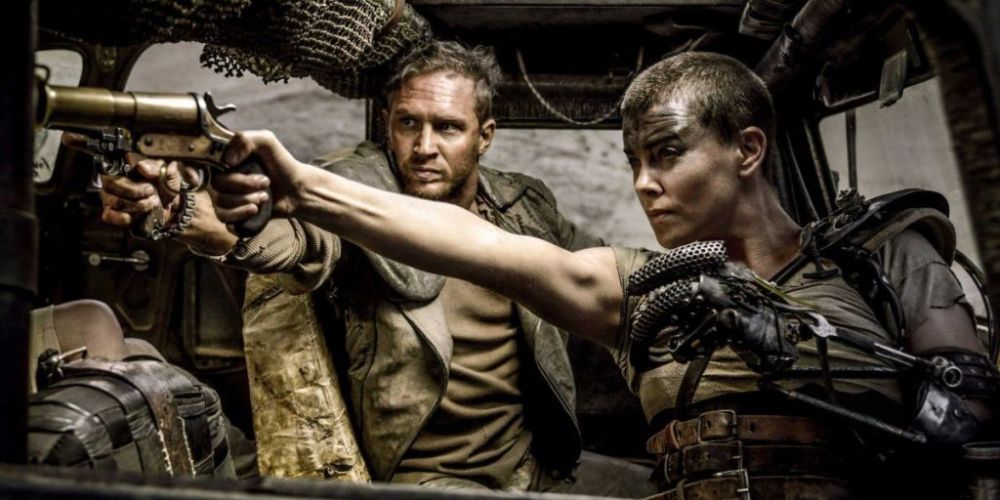 mad_max_fury_road_charlize_theron_as_furiosa_and_tom_hardy_as_mad_max